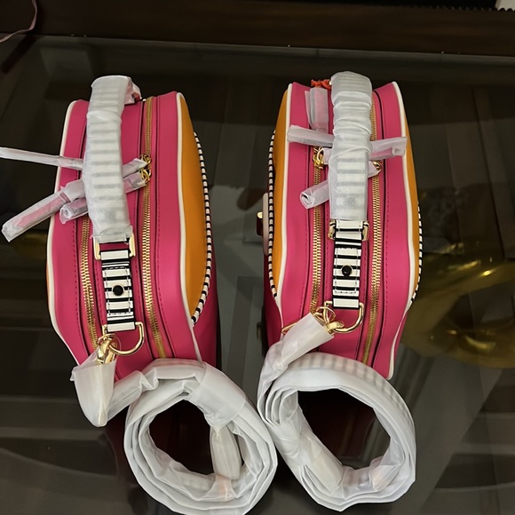 LDT
Jill Stripe Colorblock Lunchbox Crossbody Bag - Picture 8 of 14